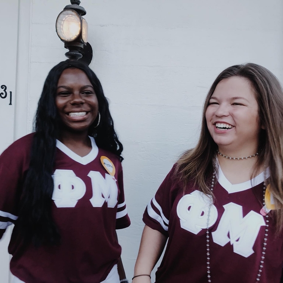 Meet your Posher, Aysha - Picture 1 of 1